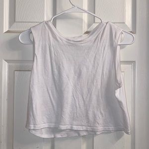 White lululemon crop top